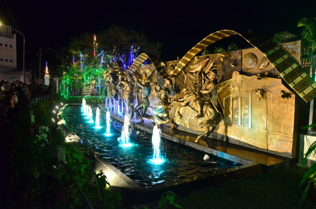  Iloilo Capitol mural titled "Panaysayun sang Paranublion".