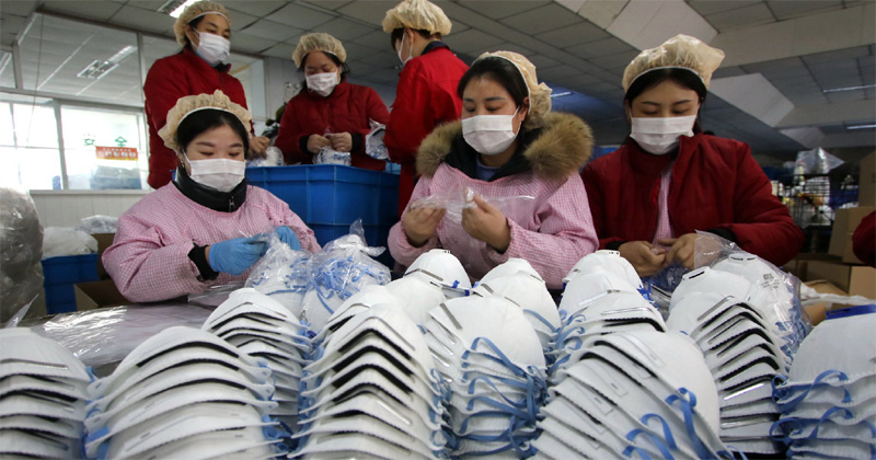 China donates surgical masks to the philippines.