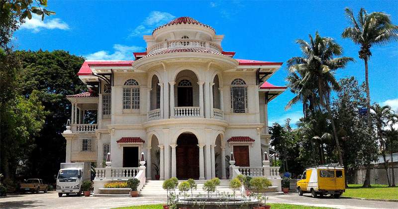 Molo Mansion