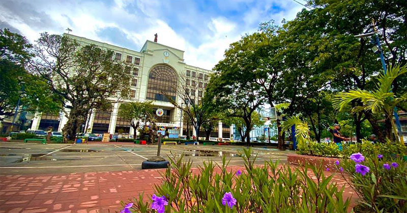 New Plaza Libertad in front of Iloilo City Hall. Photo by Randy Javier Fadrigo.