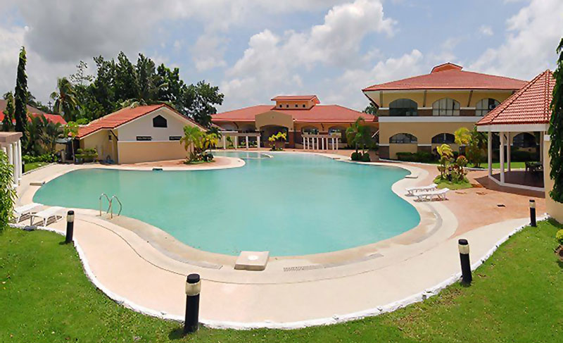 Parc Regency Swimming Pool
