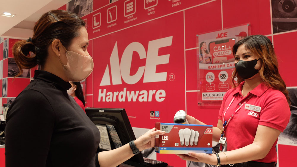 Ace Hardware Customer and Cashier
