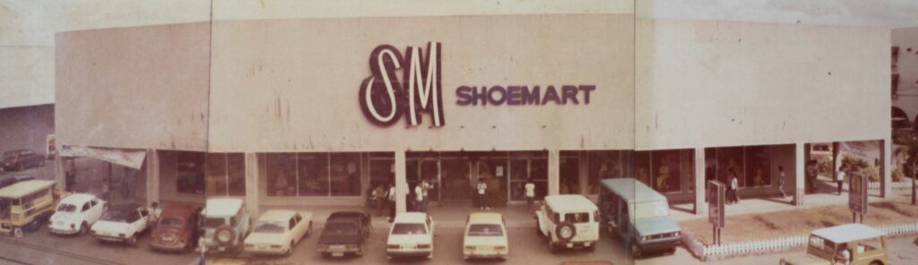 Old SM Shoemart at Delgado street.