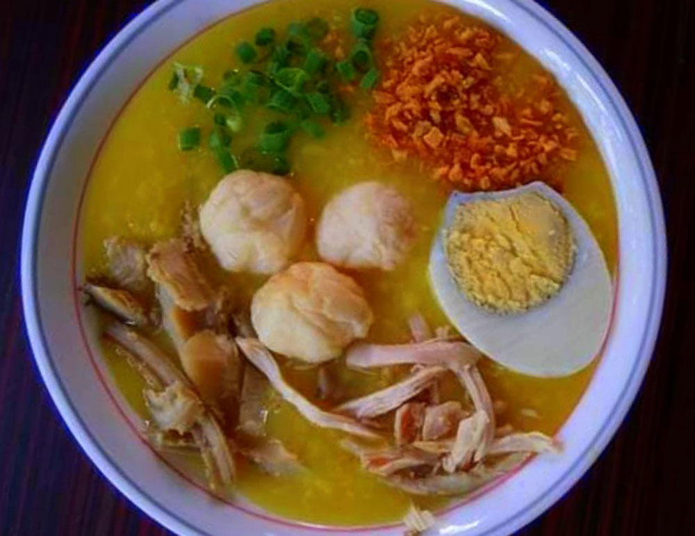 Arroz Caldo with Squid balls by Batchoy Ilonggo Foodhouse – P99