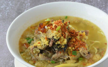Iloilo's very own La Paz batchoy, always hot and ready to warm hearts – photo from Ted's Original La Paz Batchoy