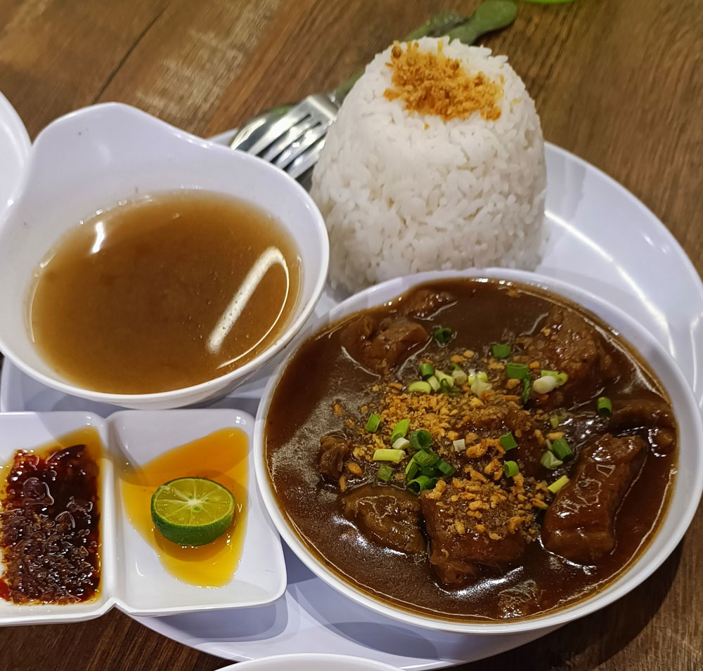 Best selling beef pares of Pares University.