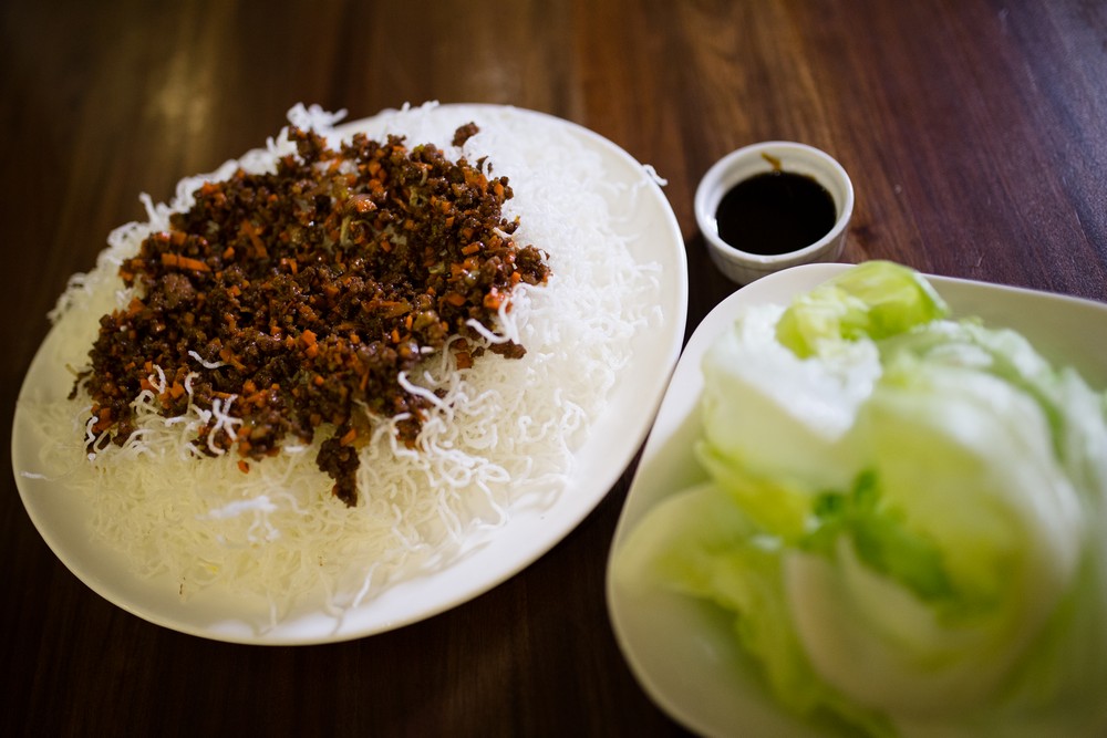 Minced Pork with Lettuce