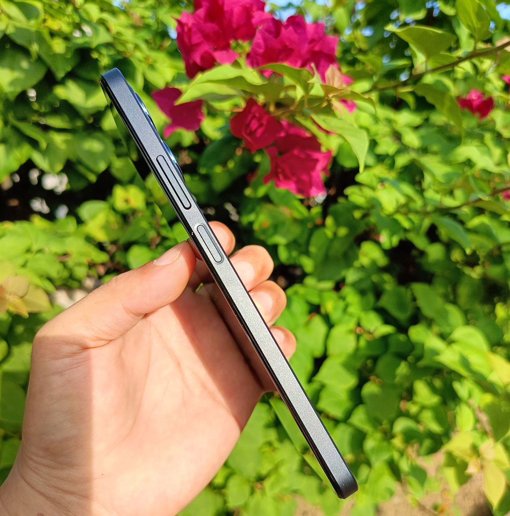 realme C53 is Ultra-Slim at 7.49mm