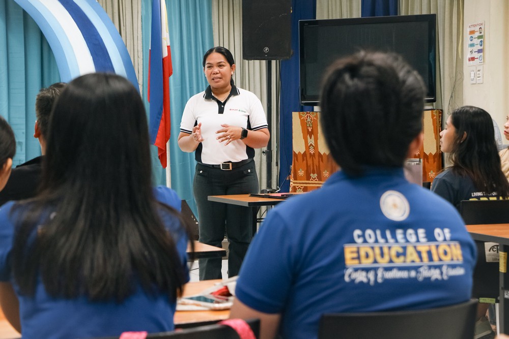  PLDT, Smart, and West Visayas State University for the development of #LearnSmart Hiligaynon app.