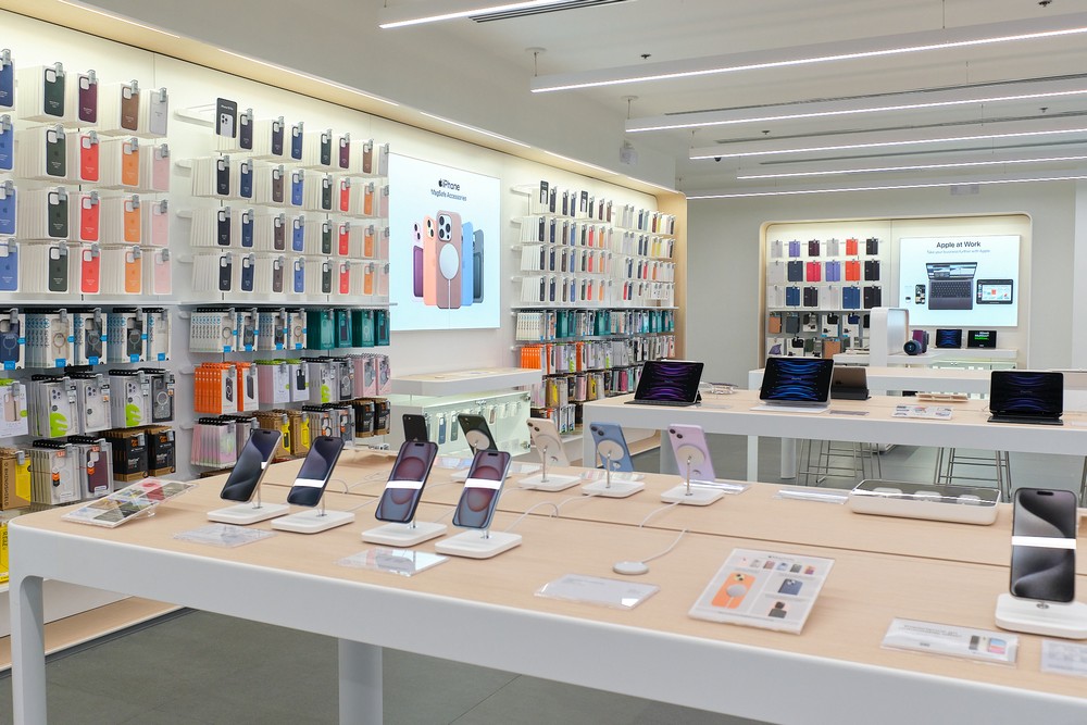 Power Mac Center APP in SM Megamall