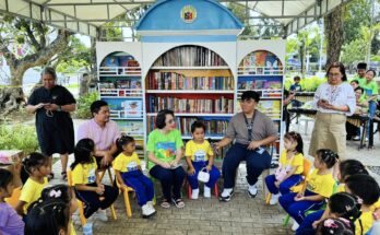 jaro plaza outdoor library (2)