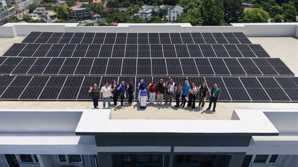 SMDC Vice President and Head of Design, Innovation and Strategy, Ms. Jessica Sy, highlighted the solar panel energization alongside of the Iloilo media community. 