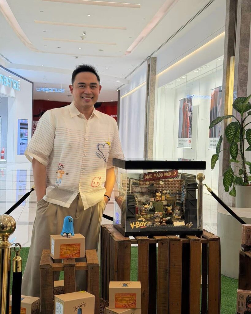 Jed Madela President and CEO of MREIT Inc., Head of Arts and Culture Arnie Batac; Iloilo Arts Festival Assistant Festival Director Jay Treñas; Iloilo Festivals Foundation, Inc. Former President Allan Tan; Ilonggo singer Jed Madela; and FVP and Head of Megaworld Lifestyle Malls Javier Hernandez mark the opening of Iloilo Arts Festival 2026 at Iloilo Business Park.